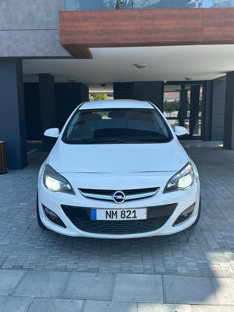 Opel Astra — 1/6