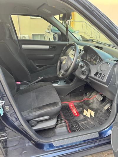 Suzuki Swift — 6