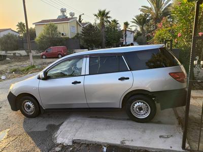 Nissan AD Van — 5
