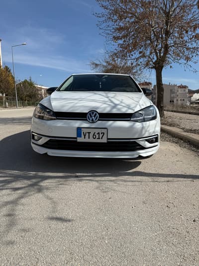 Volkswagen Golf — 9