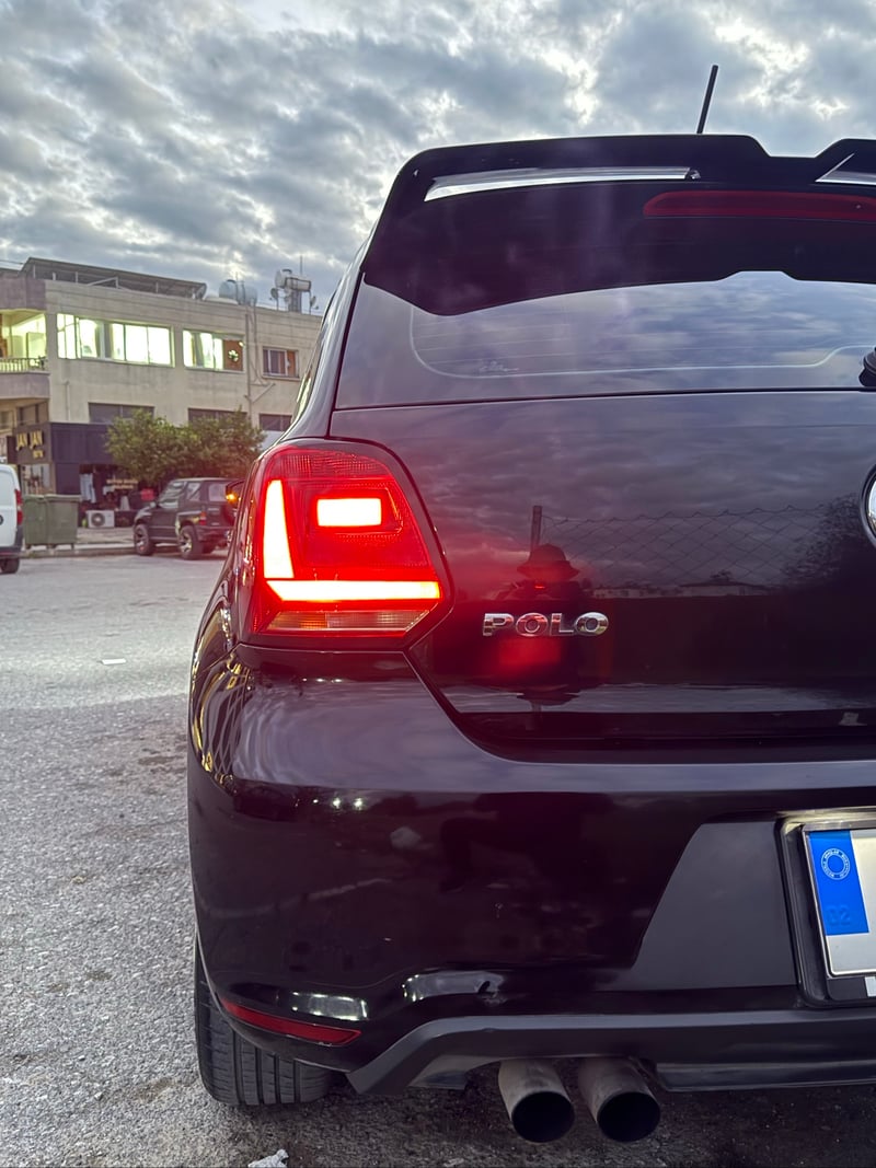 Volkswagen Polo — 5