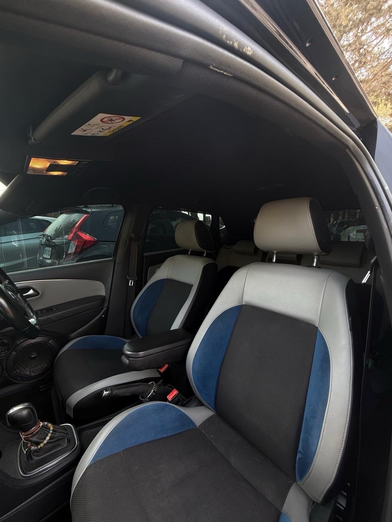 Volkswagen Polo — 6