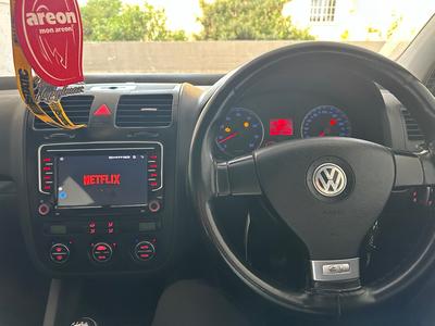Volkswagen Golf — 9