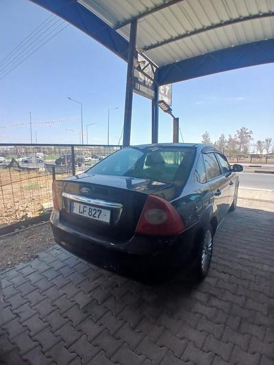 Ford Focus — 4