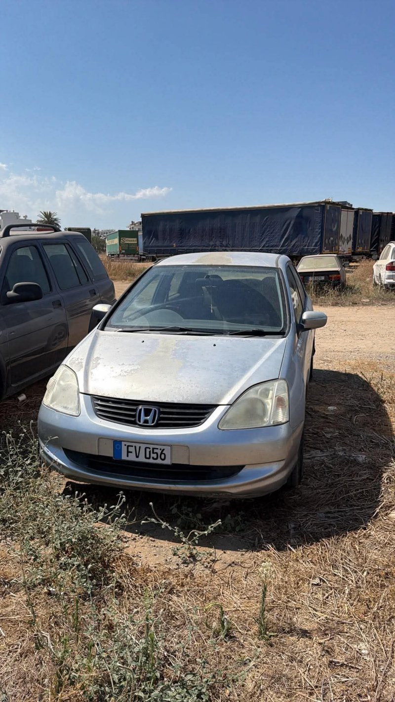 Honda Civic — 1/3