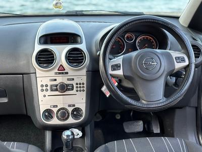 Opel Corsa — 8