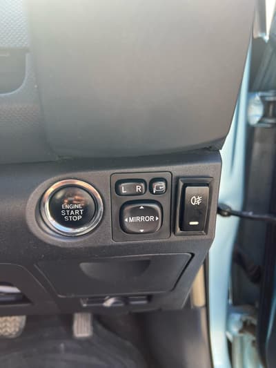 Toyota Vitz — 6