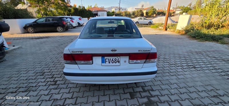 Nissan Sunny — 1/4
