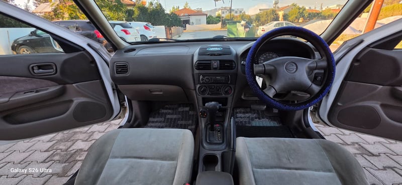 Nissan Sunny — 4