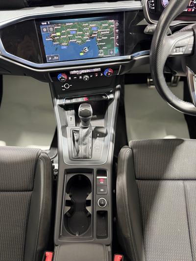Audi Q3 — 9
