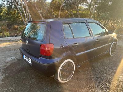 Volkswagen Polo — 2