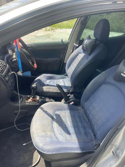 Peugeot 206 — 4