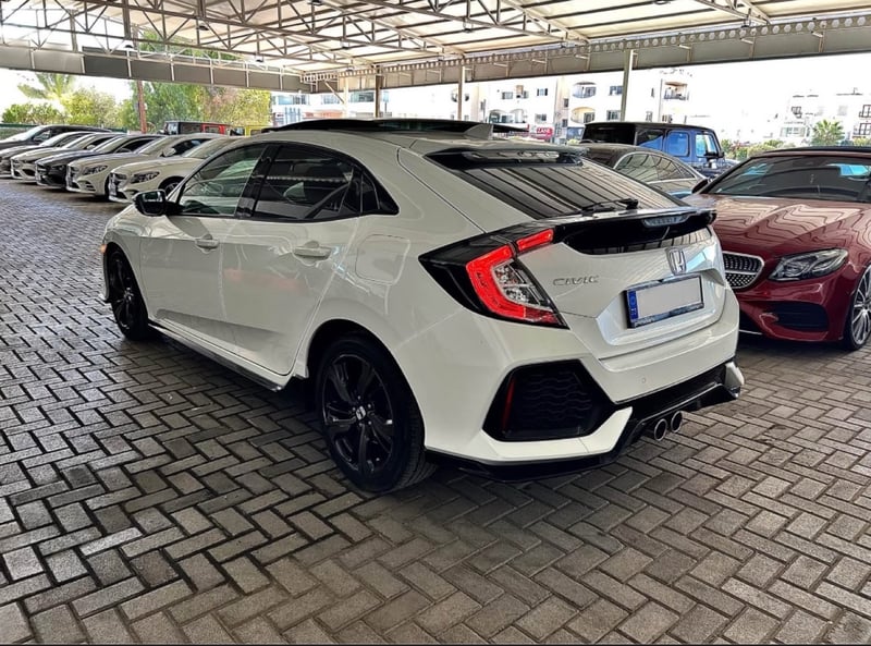 Honda Civic — 4