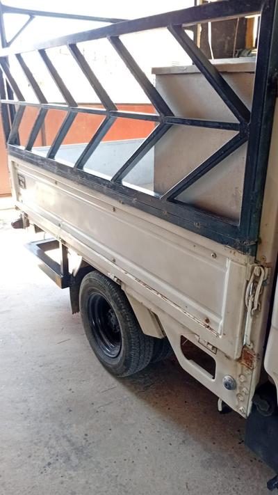 Isuzu Elf — 2