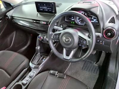 Mazda 2 — 3