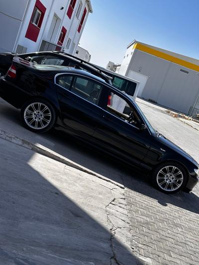 BMW 320i — 4