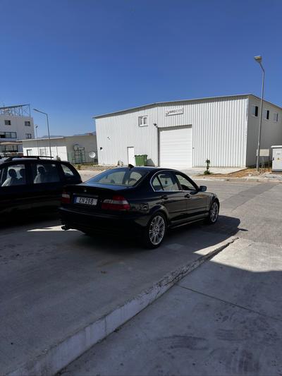 BMW 320i — 5