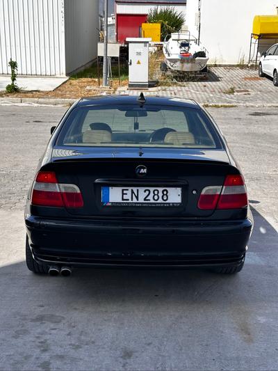 BMW 320i — 6