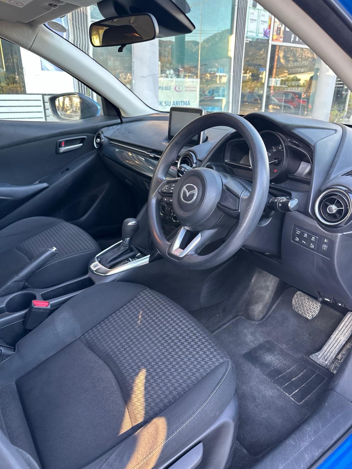 2019 Mazda Demio 4