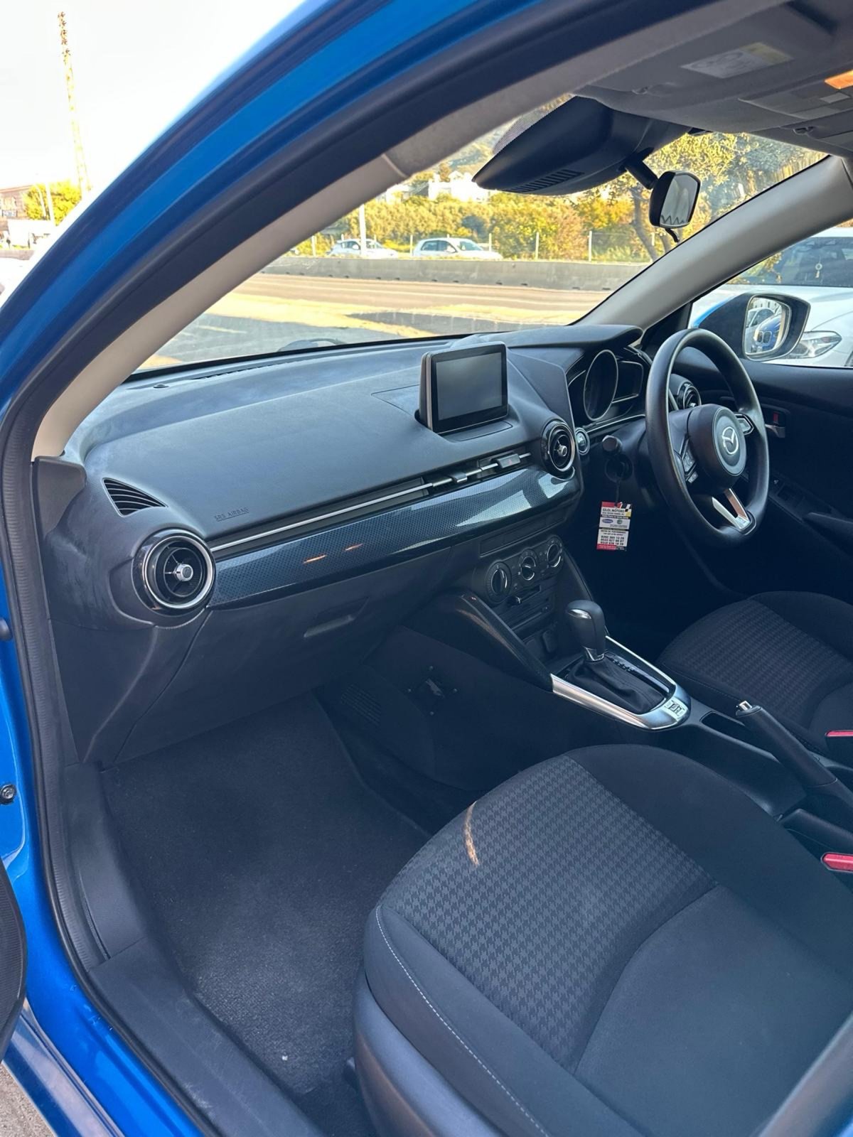 2019 Mazda Demio 8