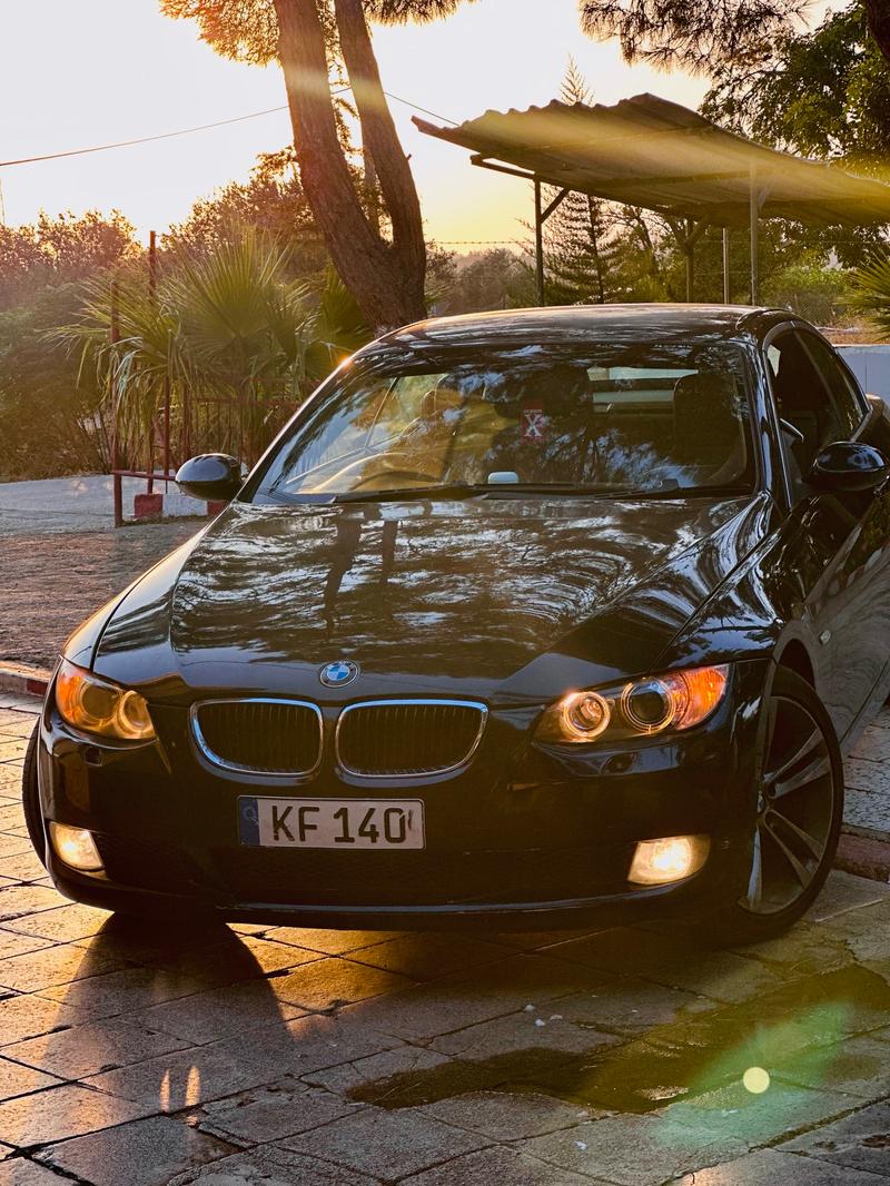BMW 320i — 1/6