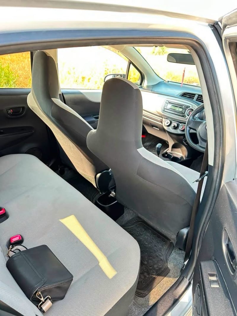 Toyota Vitz — 10
