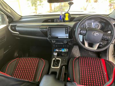 Toyota Hilux — 4