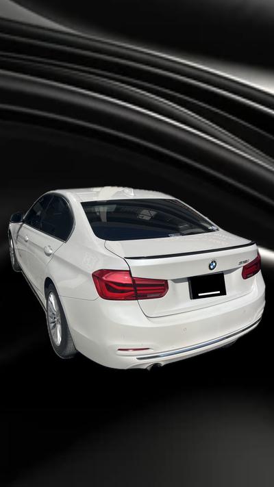 BMW 318i — 2