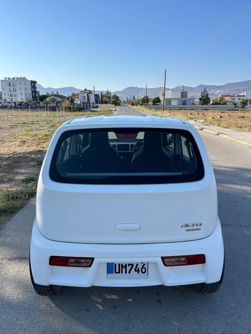 Suzuki Alto — 4