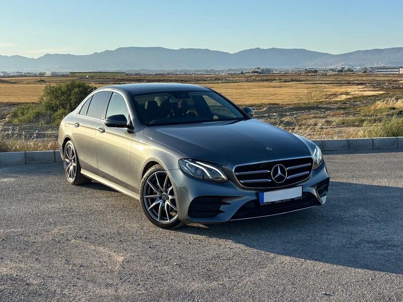 Mercedes-Benz E 220d — 1/10