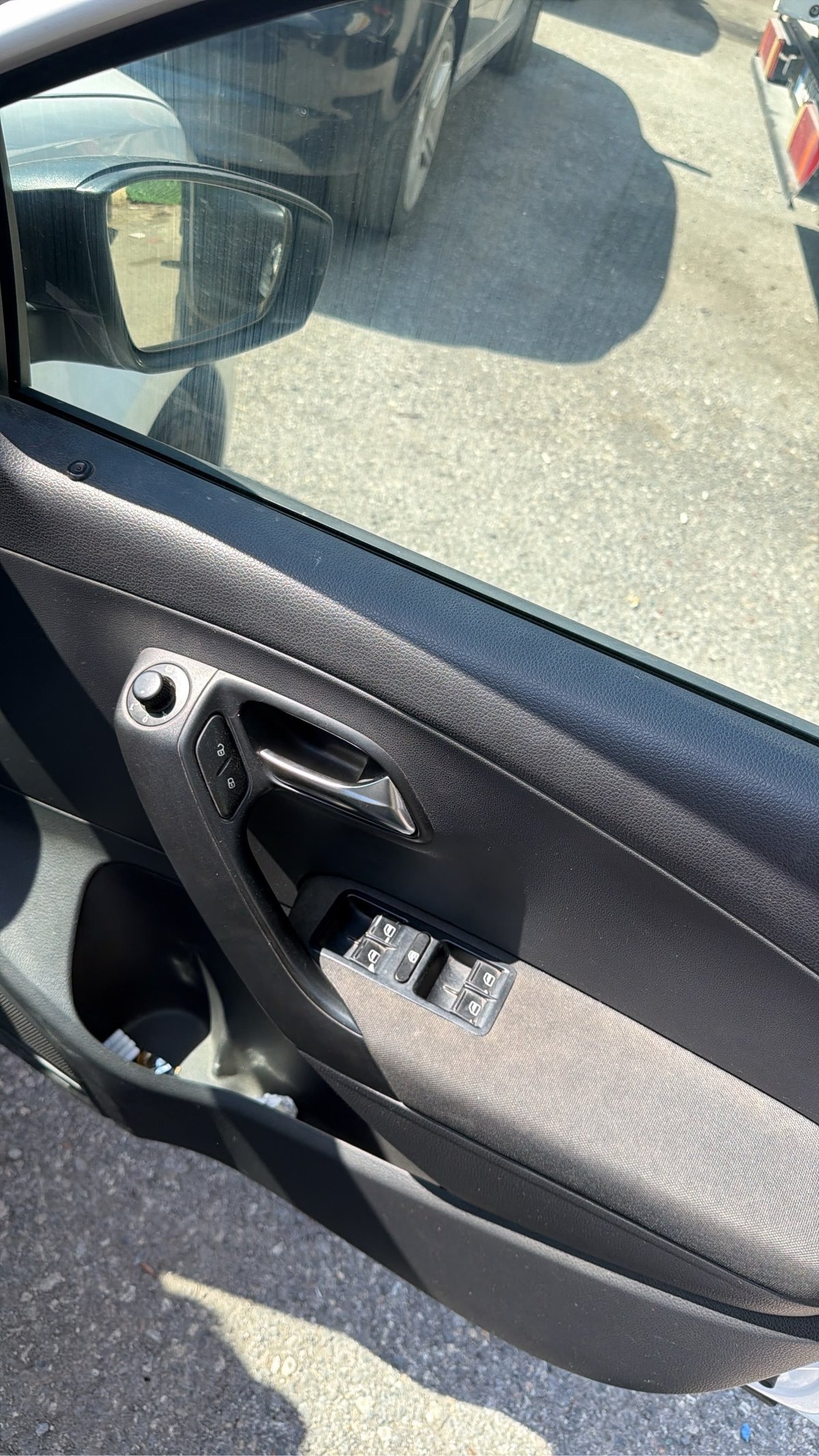 2013 Volkswagen Polo 6