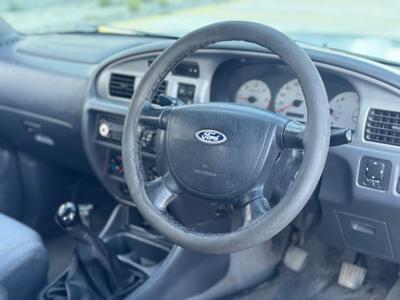 Ford Ranger — 8