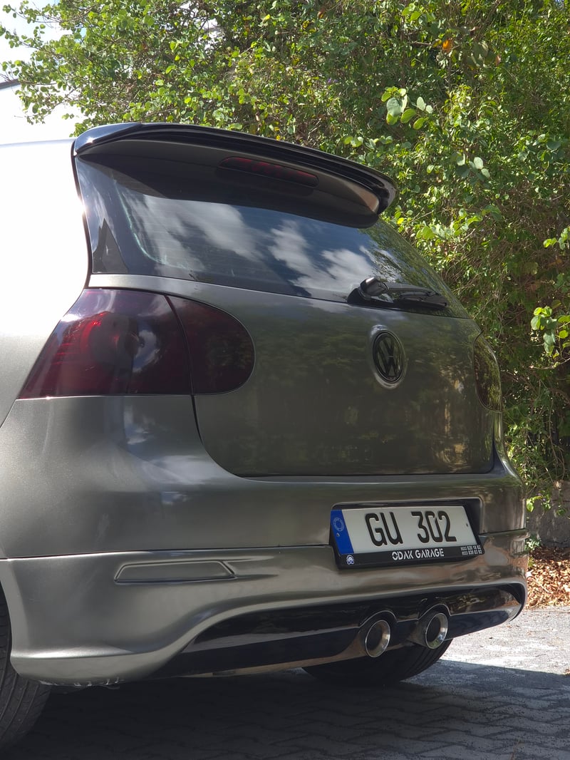 Volkswagen Golf — 5