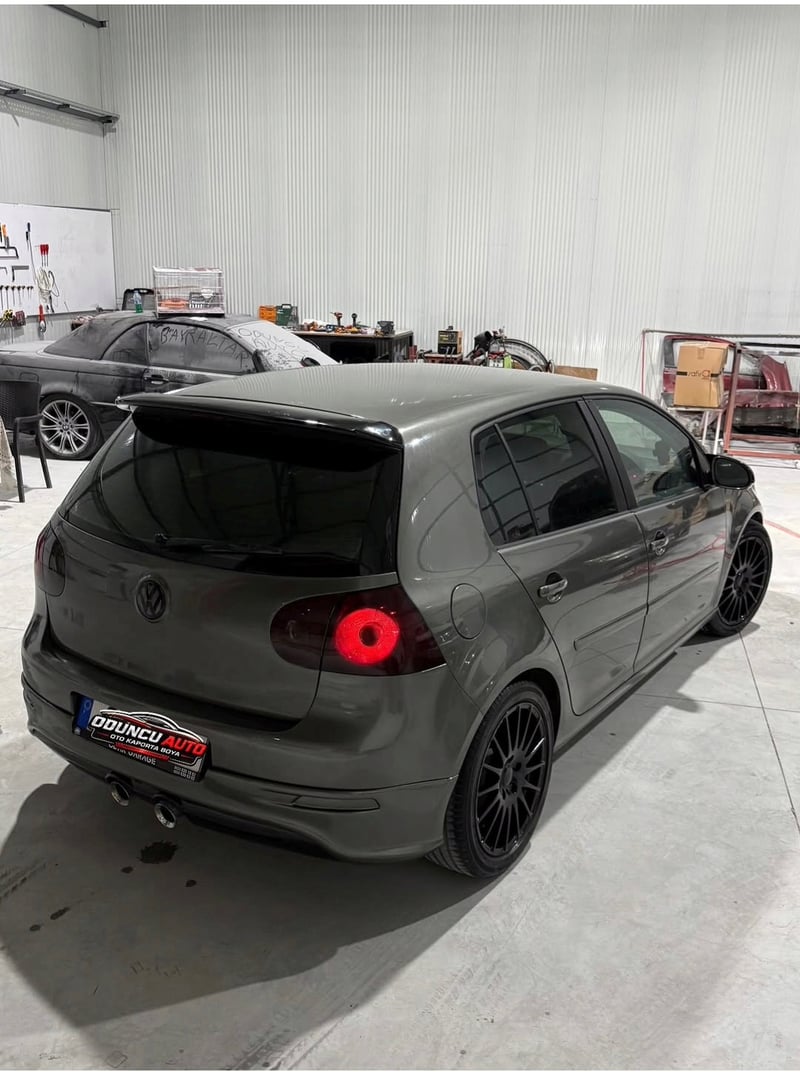 Volkswagen Golf — 7