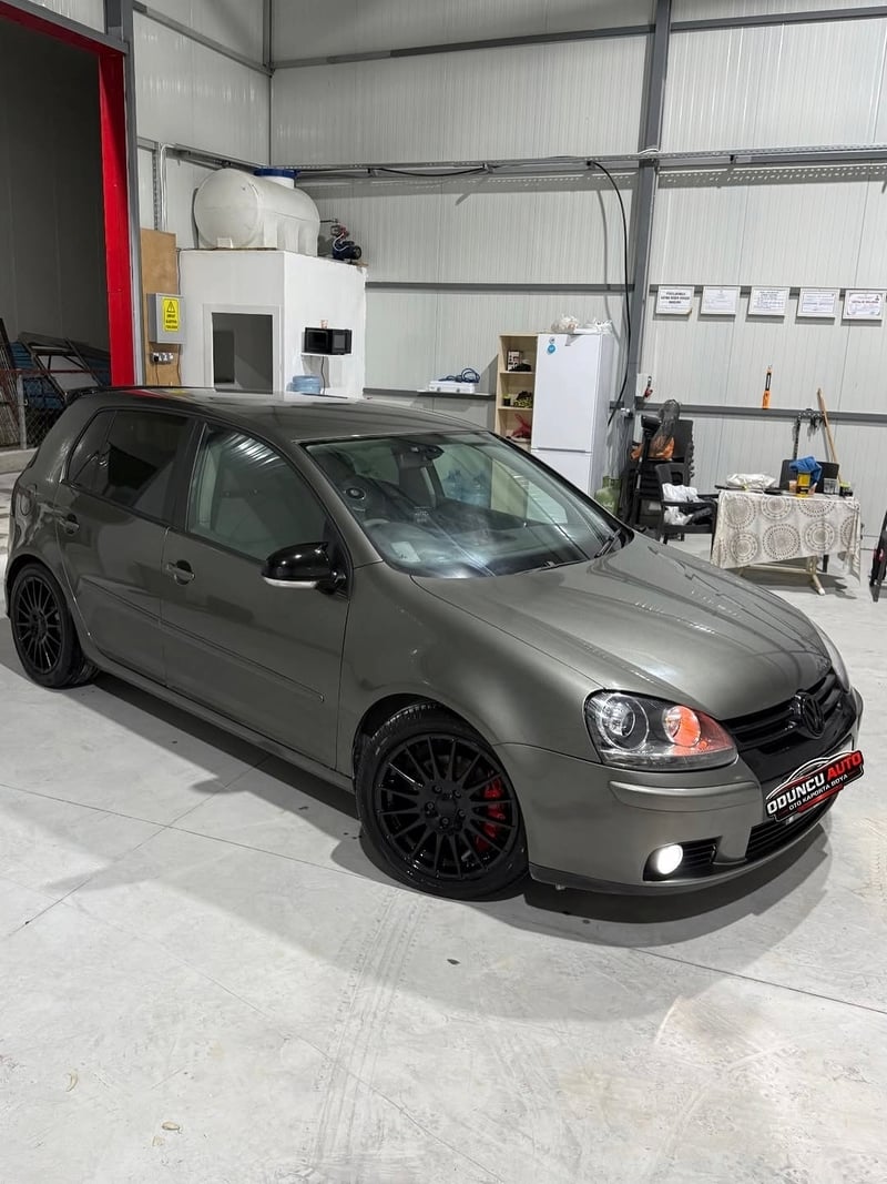 Volkswagen Golf — 8