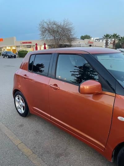 Suzuki Swift — 4