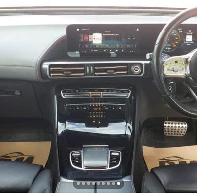 Mercedes-Benz EQC 400 — 2