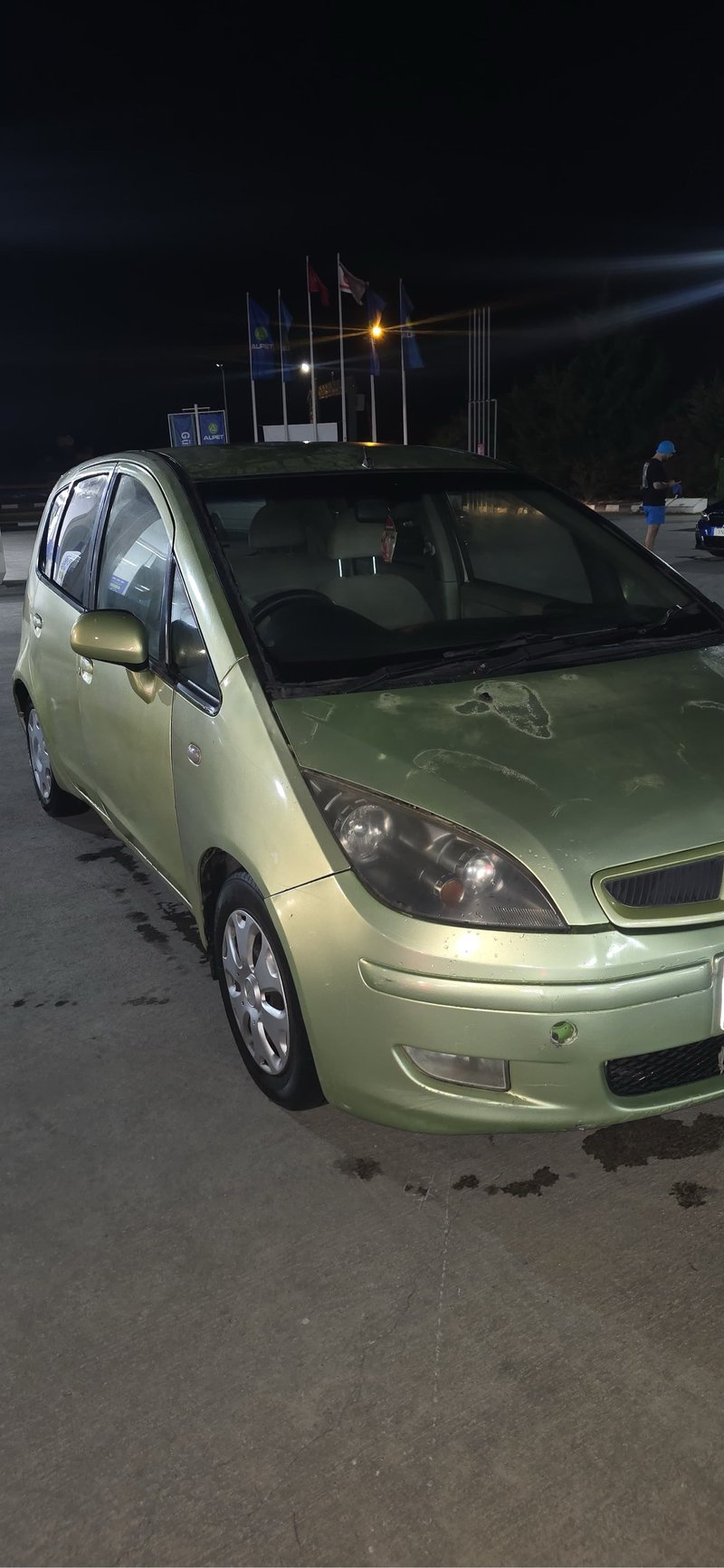 Mitsubishi Colt — 2