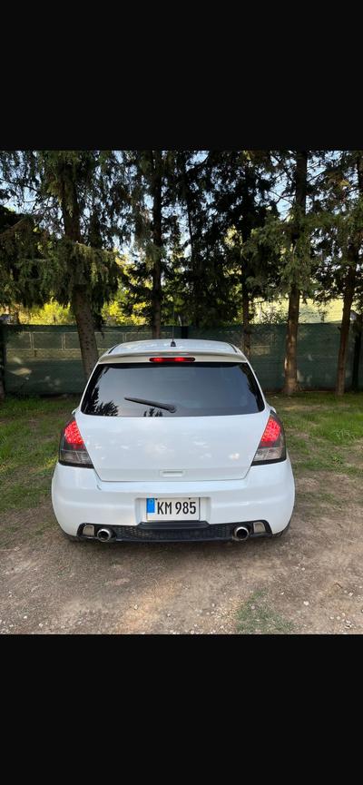 Suzuki Swift — 3