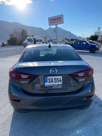 Mazda Axela — 7