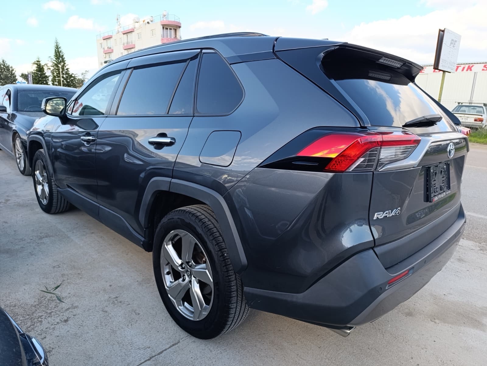 Toyota RAV4 2021 Satılık İkinci El - Thumbnail 3