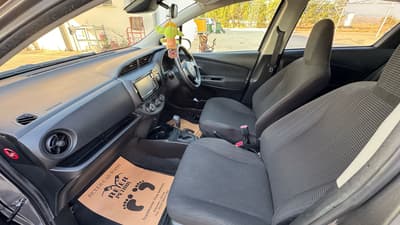 Toyota Vitz — 9