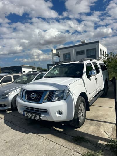 2015 Nissan Navara
