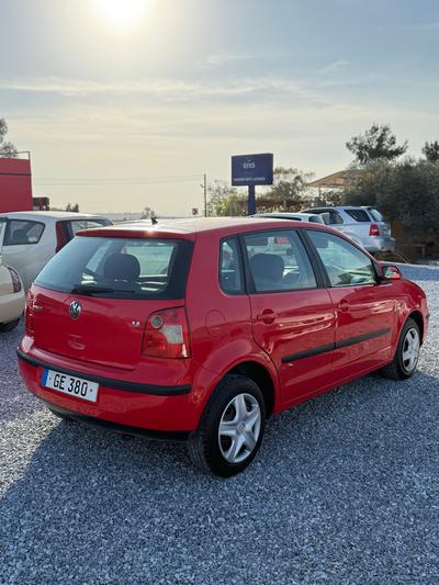 Volkswagen Polo — 3