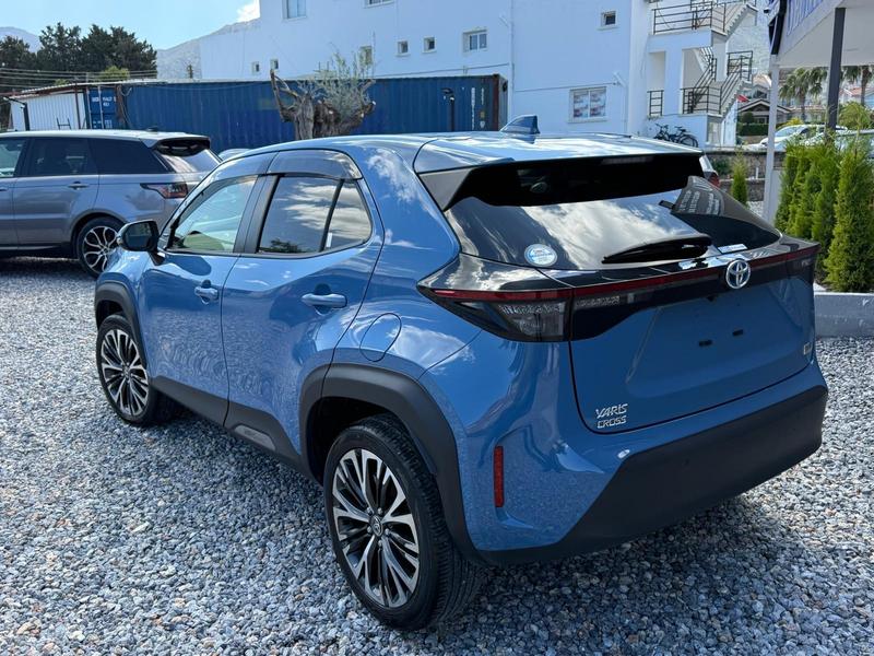 Toyota Yaris Cross — 1/10