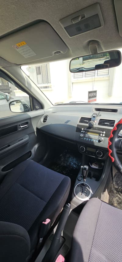 Suzuki Swift — 8