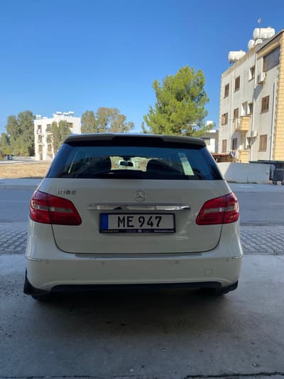 Mercedes-Benz B 180 — 5