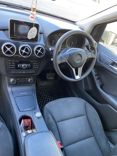 Mercedes-Benz B 180 — 10