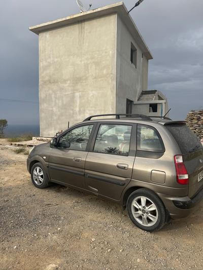 Hyundai Matrix — 3