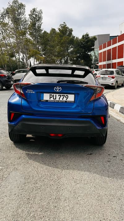 Toyota C-HR — 5